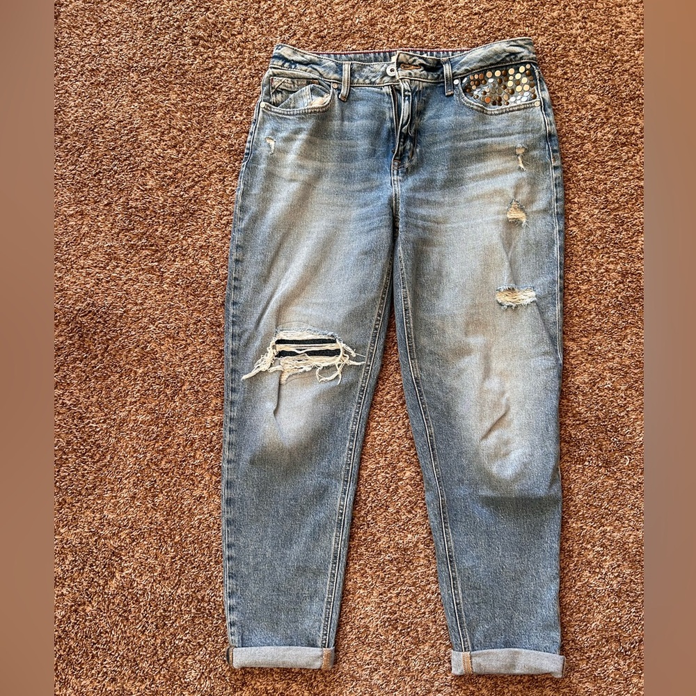 Maurices jeans